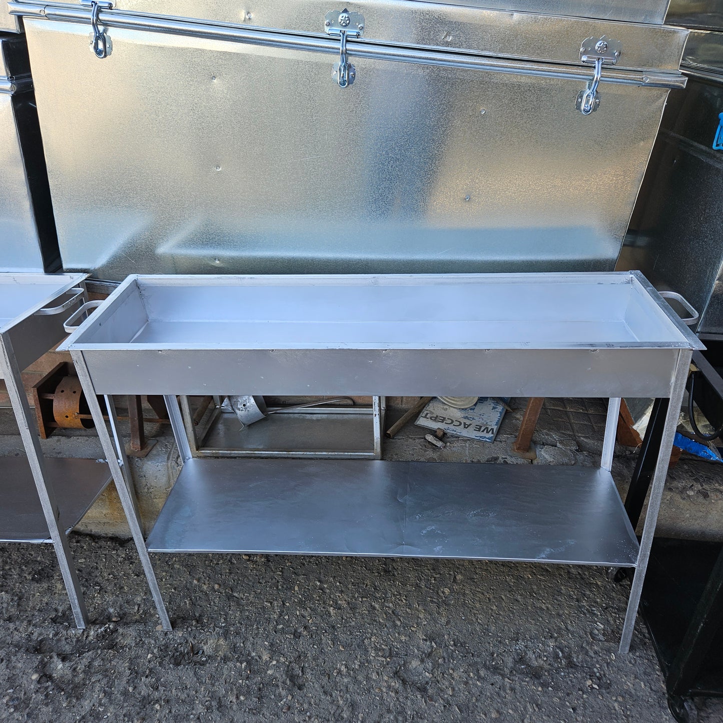 Manqal Faham Hadeed with Stand - Saffaar.com