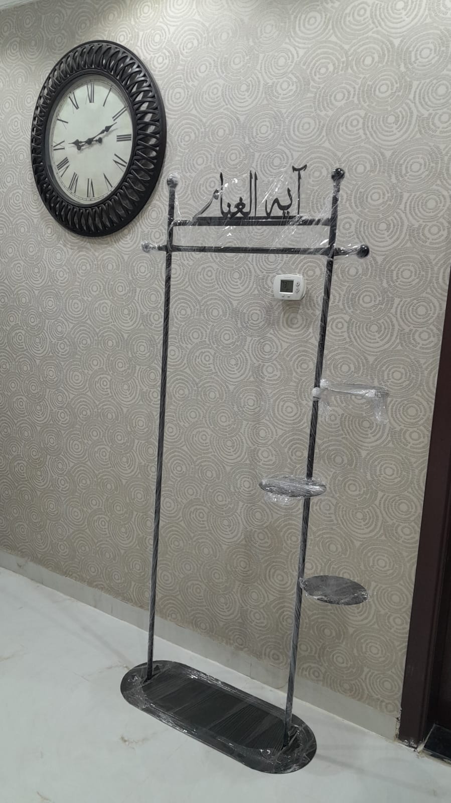 Clothes Hanger Design 0106 with Base